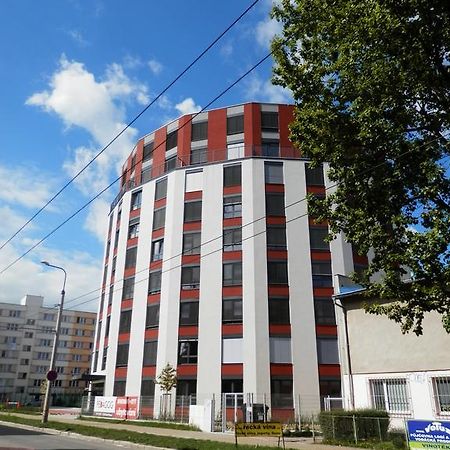 Ubytovaci Zarizeni Koleje Pedagog Ceske Budejovice Exterior foto