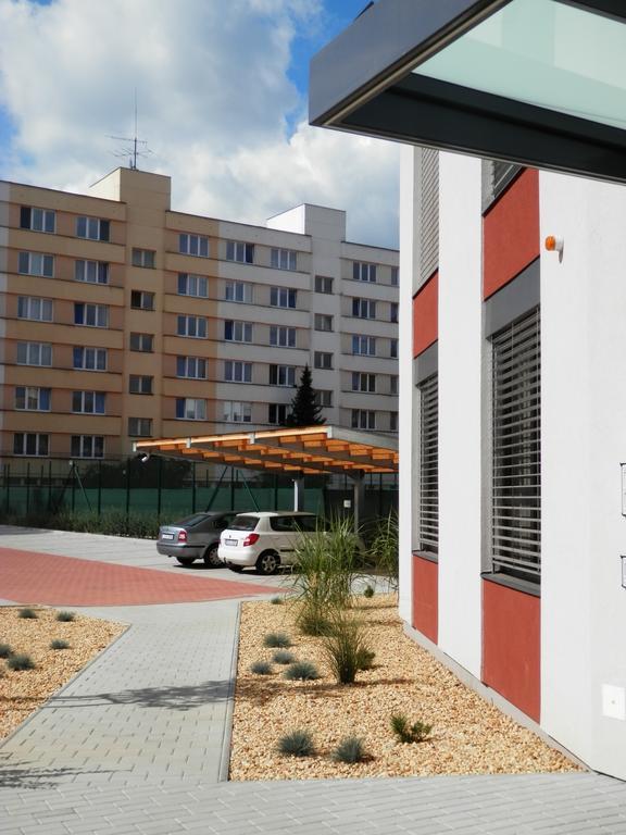 Ubytovaci Zarizeni Koleje Pedagog Ceske Budejovice Exterior foto